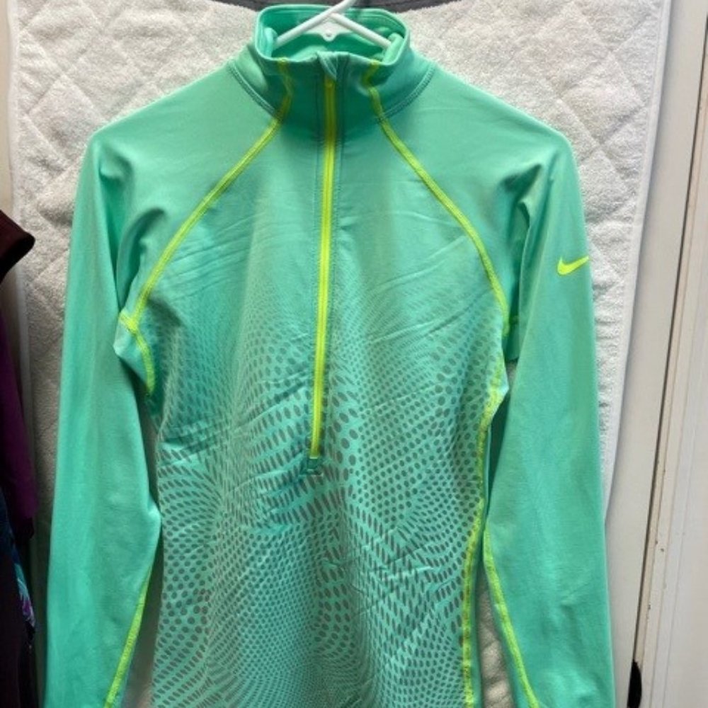 Nike Pro Women's Running 1/4 zip